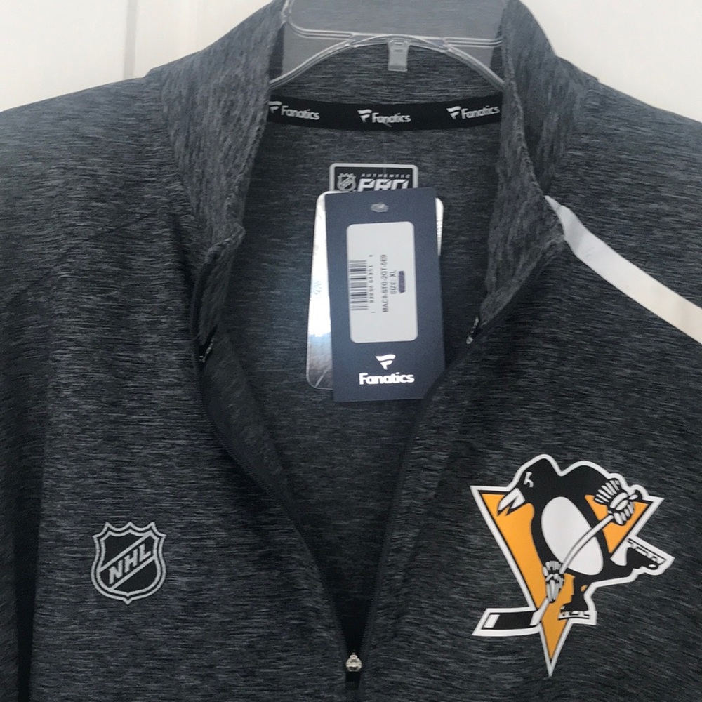 Penguins 3/4 zipper